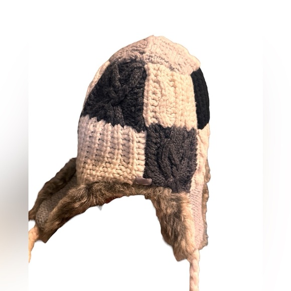 American Eagle Outfitters AEO Faux Fur Trim Knit Trapper Hat Cap Unisex One Size - Picture 5 of 10